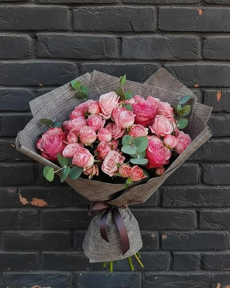 Букет цветов из: Розы в Дне