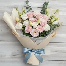Букет цветов из:  Лизиантусы в Дне