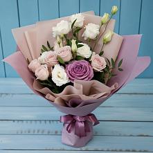 Букет цветов из:  Розы и Лизиантусы в Дне