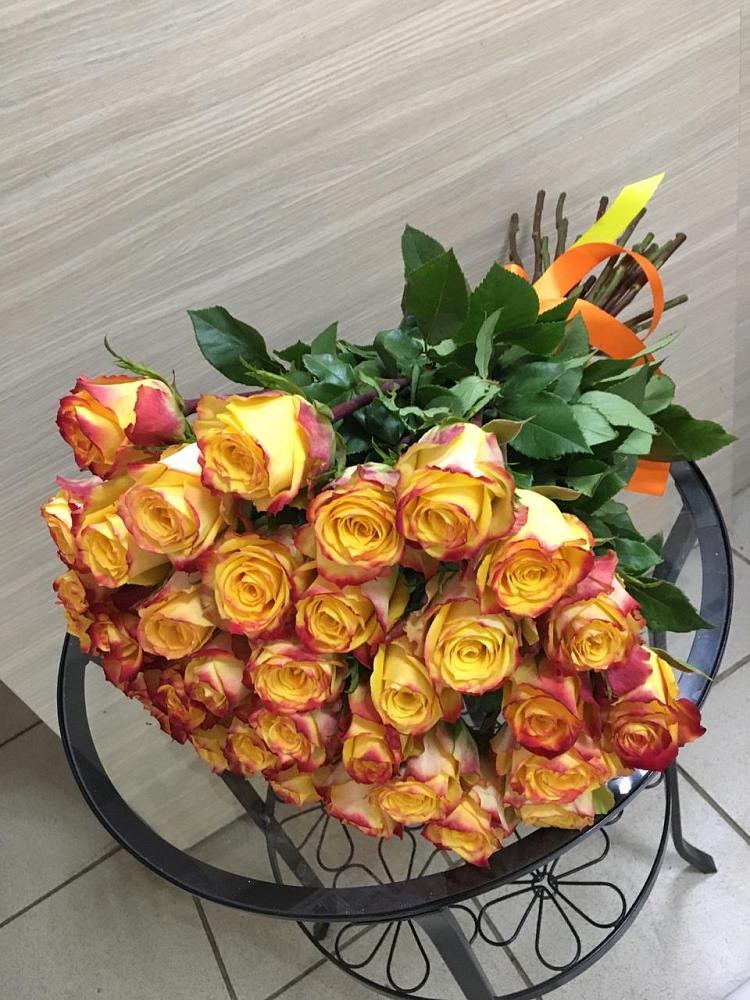 Букет Желтые розы в Дне