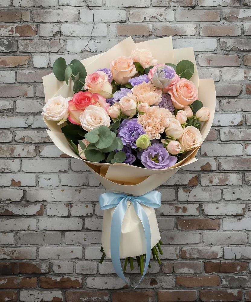 Букет цветов из: Розы, Лизиантусы и Гвоздики в Дне