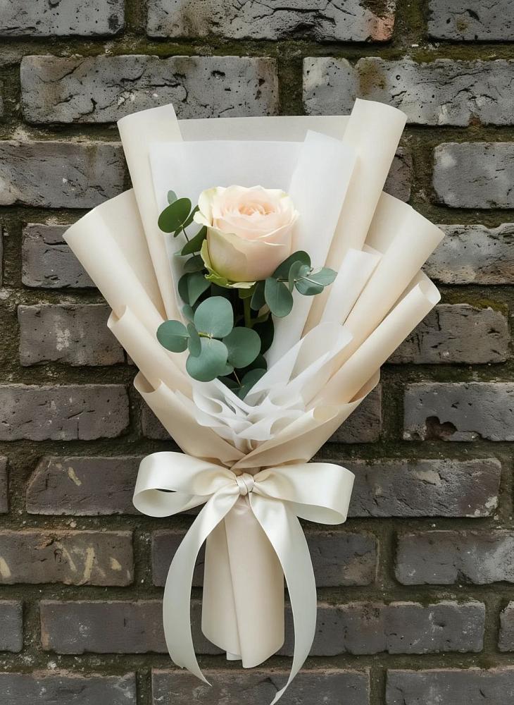 Букет цветов из: Розы в Дне