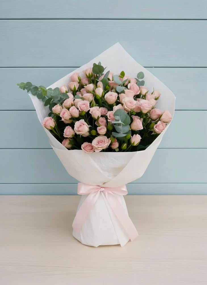 Букет цветов из: Розы в Дне