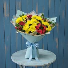 Букет цветов из:  Альстромерии и Хризантемы #REPLACE_PRED# Дне