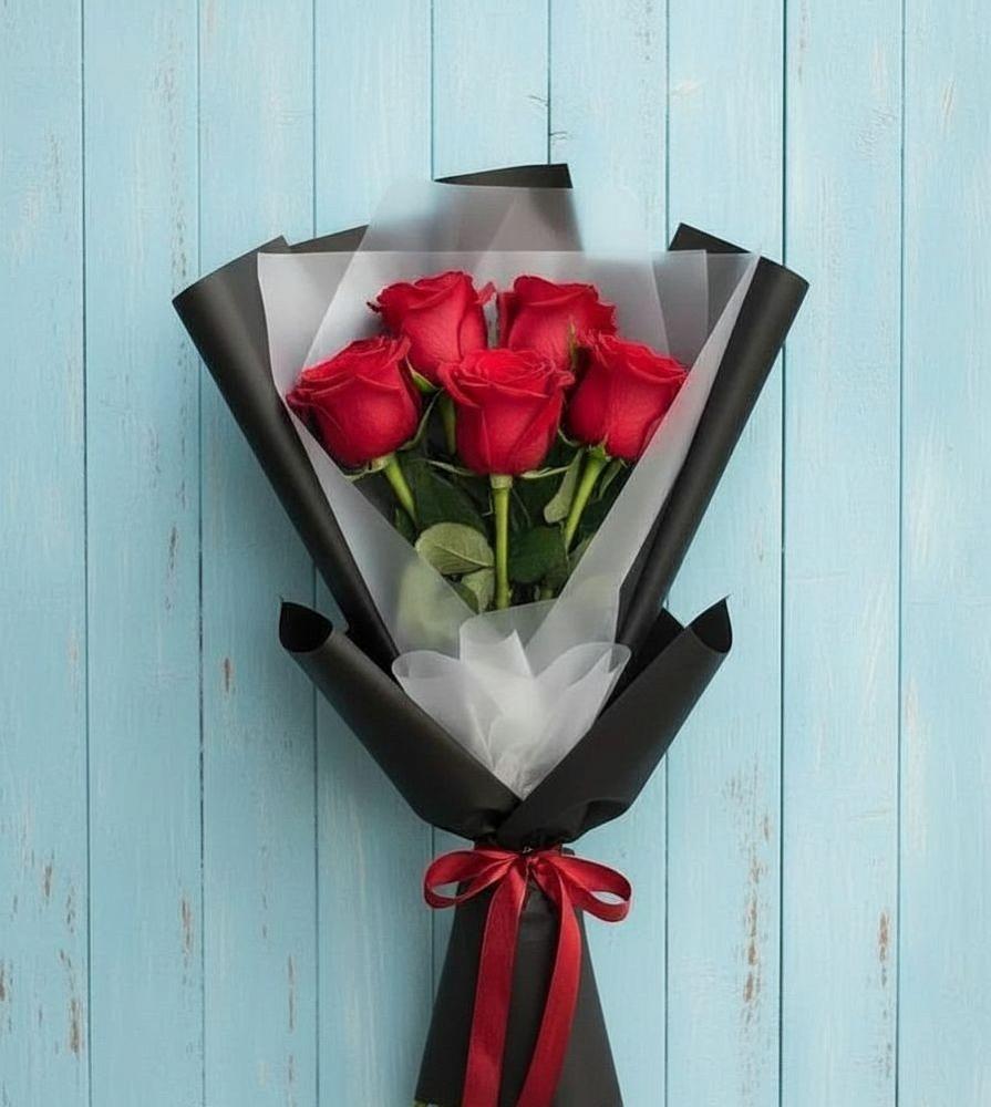 Букет цветов из: Розы в Дне