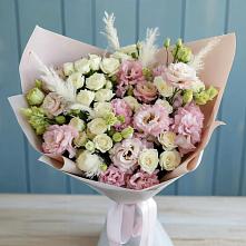 Букет цветов из:  Альстромерии и Розы в Дне