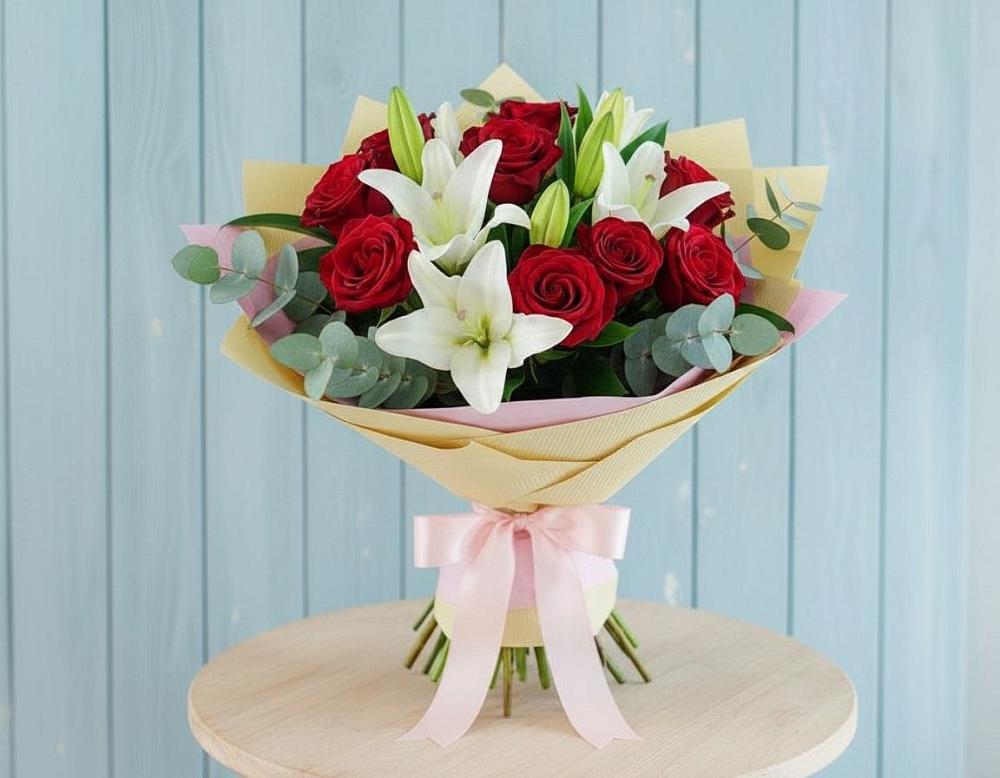 Букет цветов из: Лилии и Розы в Дне